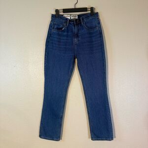 NWT Kirkland Signature Straight Leg Jeans 4